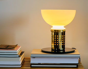 RM031, lampe dessinée par l’architecte et designer Roberta Molteni